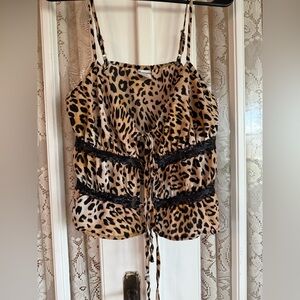 Cheetah print women’s top size M